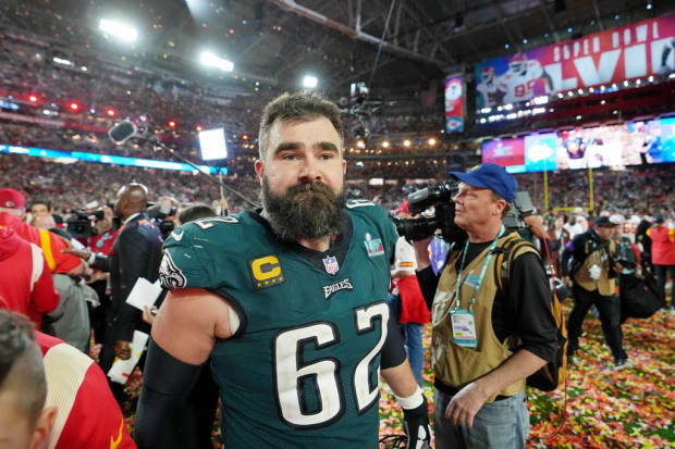 Jason Kelce chimes in on Taylor Swift betraying her hometown