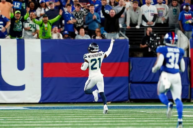 Rapid Reaction: Defense Dominates, Rookie Shines and Seahawks Come Away  With A Prime Time Win