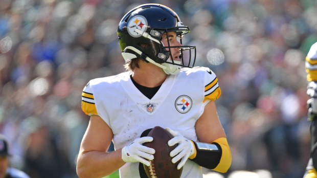 Kenny Pickett Doesn't Shouldn't Scare the Texans but Steelers aren't a  Pushover