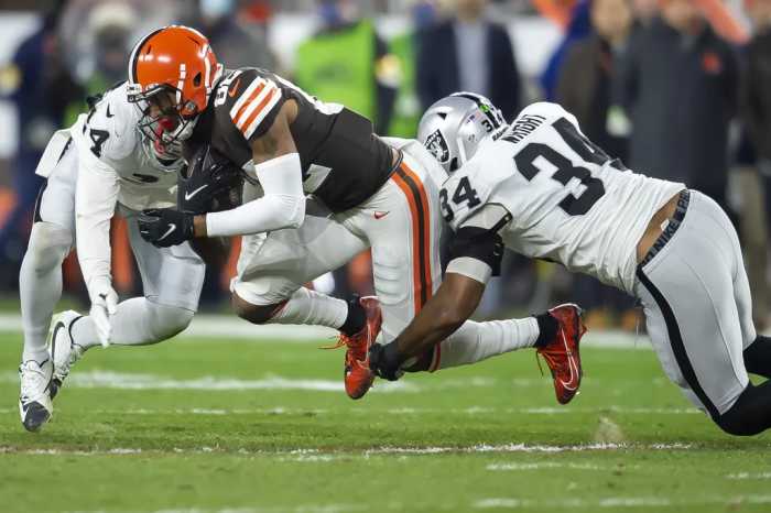 Two former Browns fan favorite players retire after signing short ...