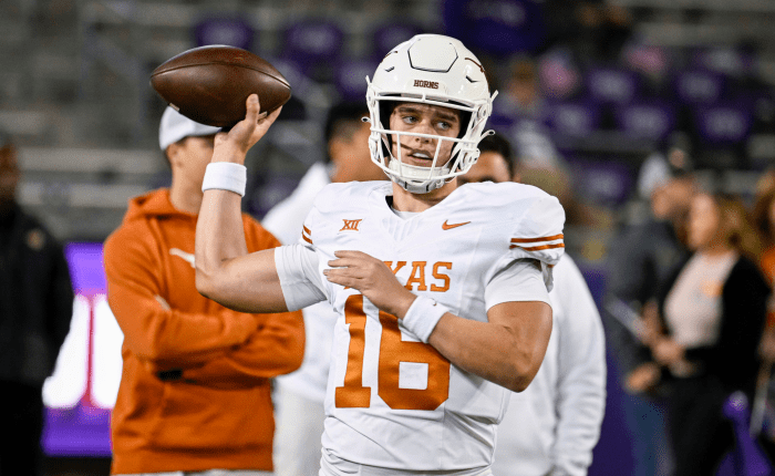 A Tennessee Vols Fan Is Responsible For The Painting Of Texas QB Arch ...