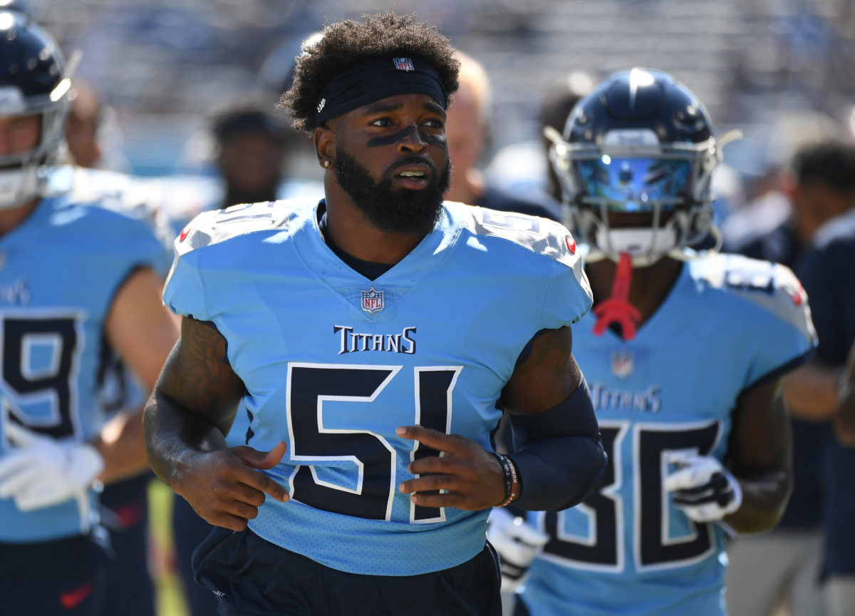 Indianapolis Colts warm up for the Tennessee Titans