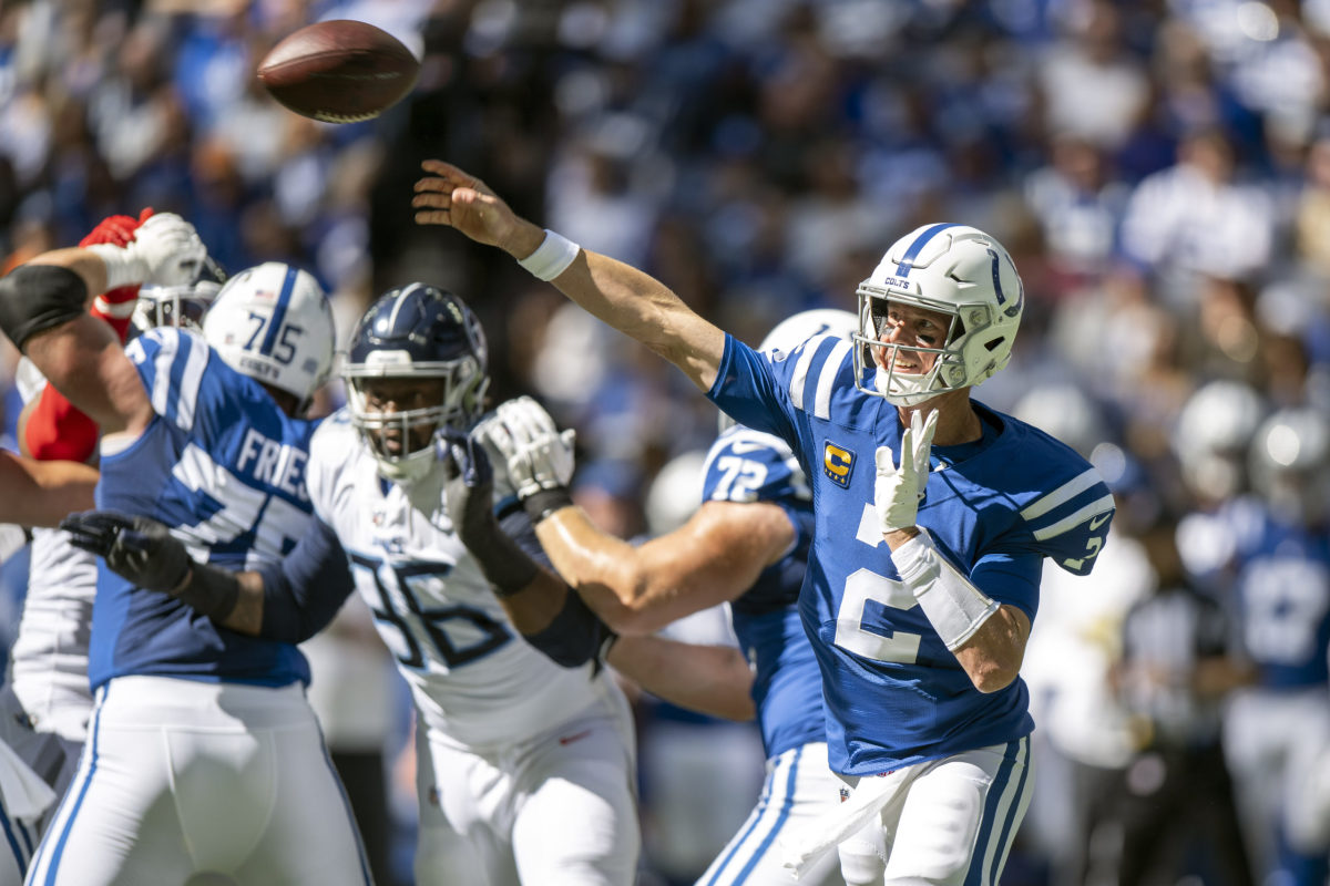 Tennessee Titans start strong, then just hang on against Indianapolis Colts  - A to Z Sports