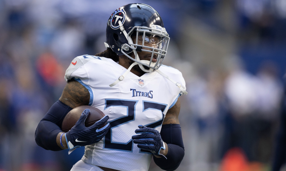 NFL World Reacts To The Viral Derrick Henry Photo - The Spun: What's  Trending In The Sports World Today