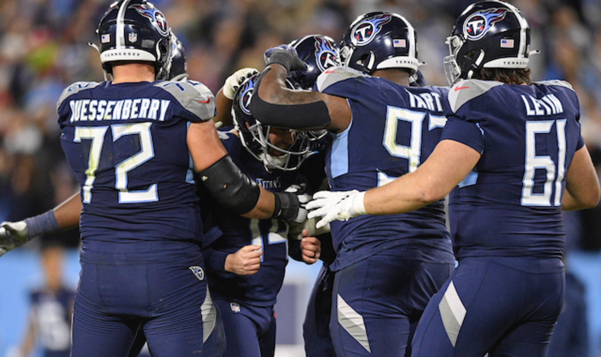 ESPN - The Tennessee Titans clinch the No. 1 seed in the AFC over The  Kansas City Chiefs ⚔️