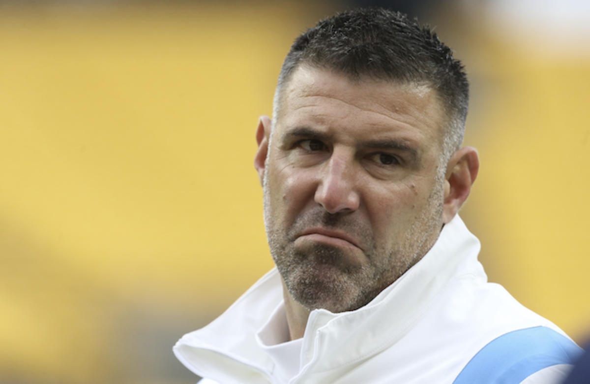 Mike Vrabel explains why he isn't thinking about NFL Coach of the Year