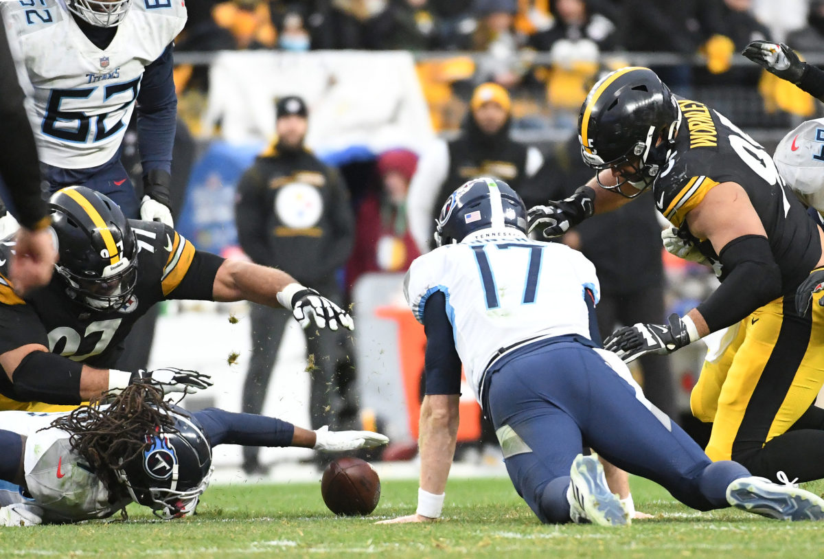 Titans' Kevin Byard on officiating in loss to Steelers: 'Complete BS'