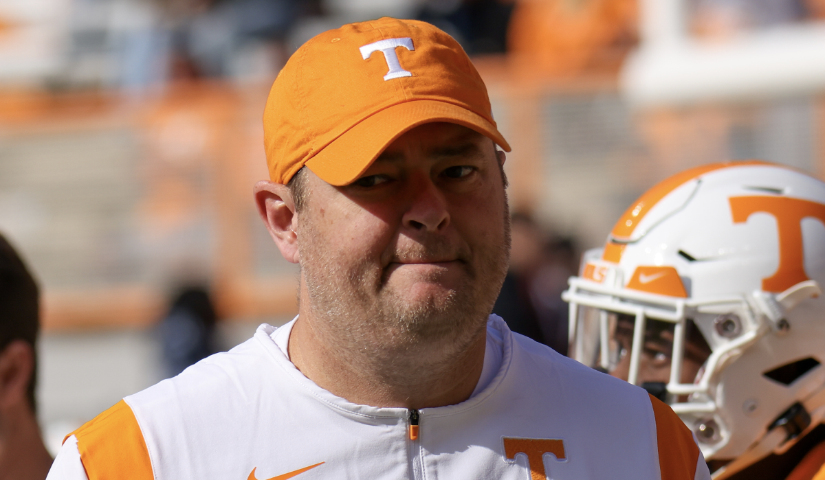 Key Tennessee Vols player announces he's returning for the 2023 season