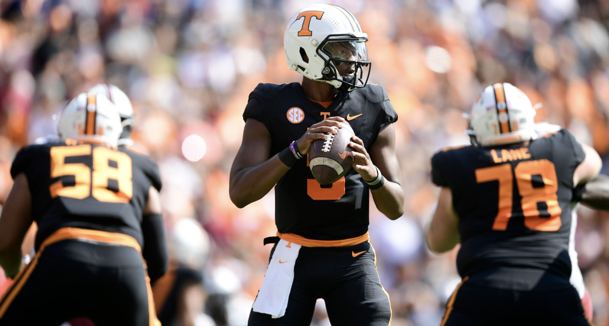 Early bowl game projection has Tennessee Vols matching up against a