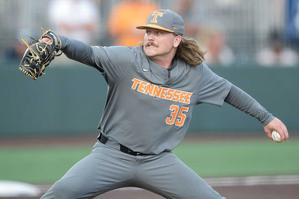 Tennessee baseball one win away from Super Regional after 12-7 win