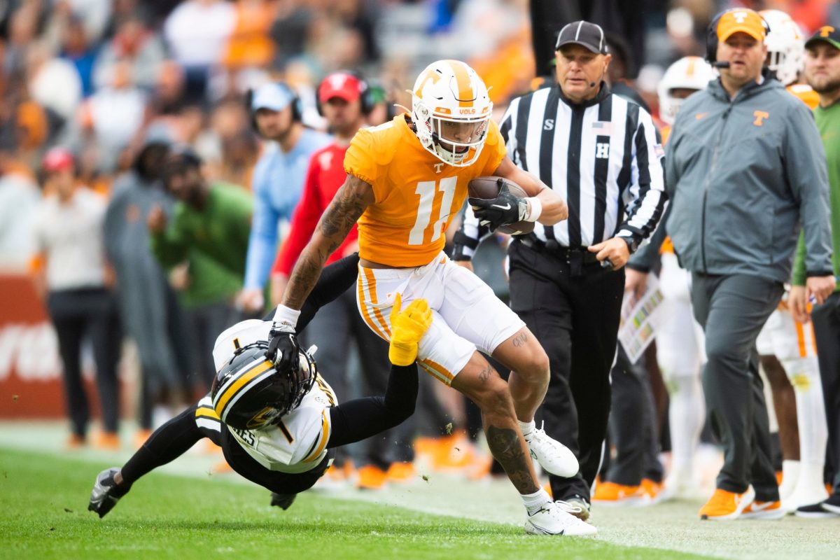 Latest bowl game projection for Tennessee Vols with one regular season