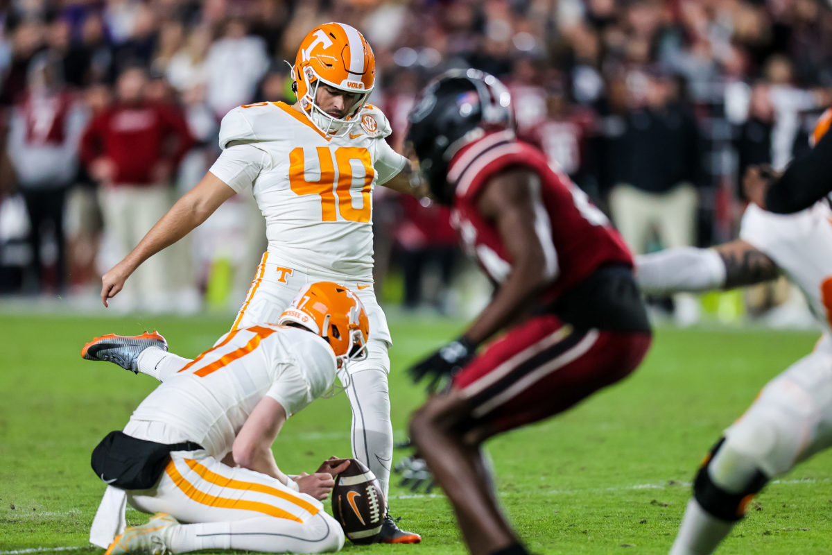 Report card: South Carolina football coaches get D in loss to Tennessee