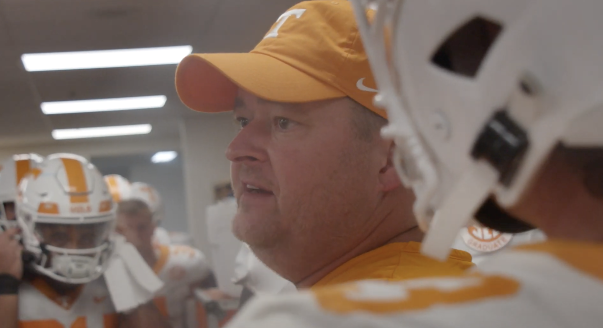 Watch Vols coaches deliver great halftime speeches during win against