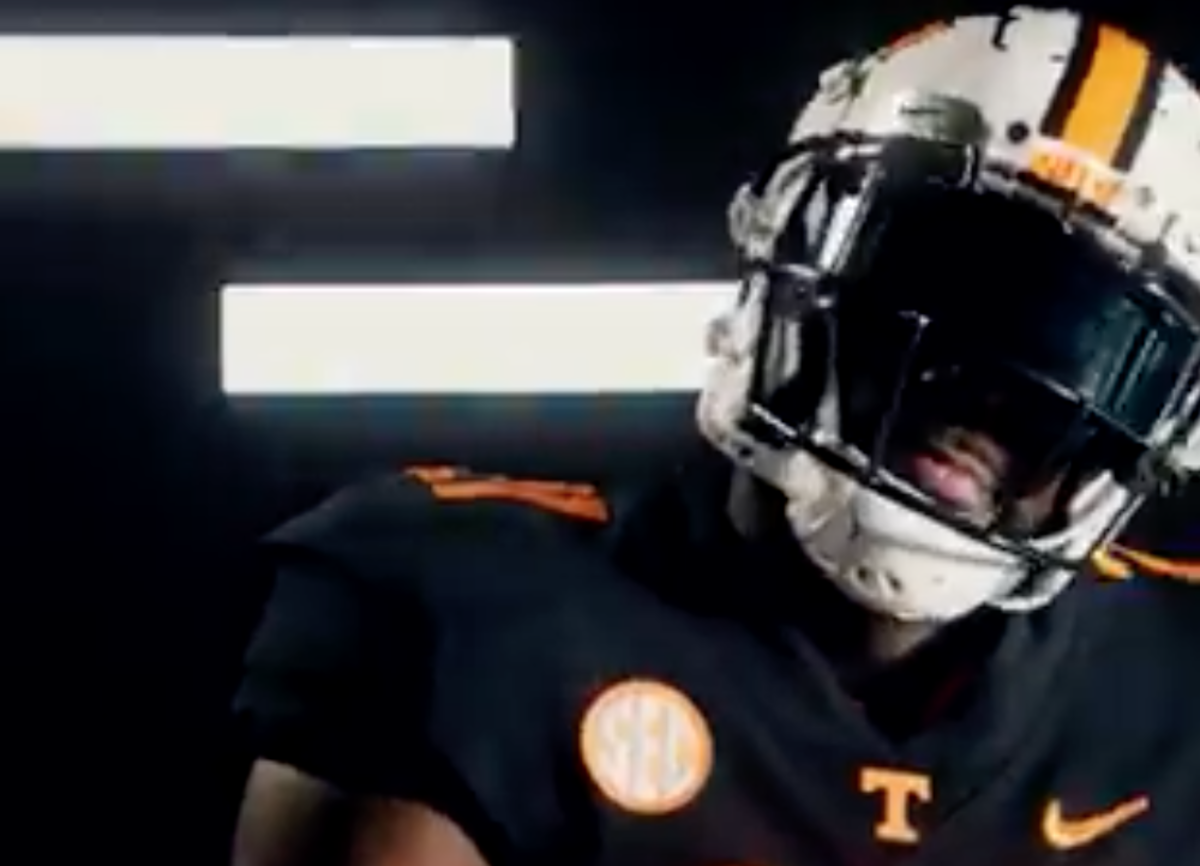 Tennessee Vols reveal black jerseys and new helmets - A to Z Sports