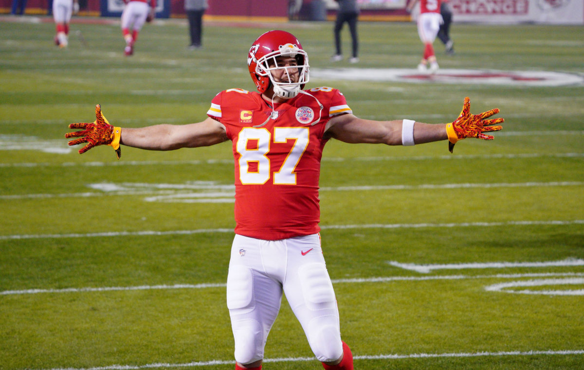 Kansas City Chiefs TE Travis Kelce makes 99 Club in 'Madden NFL 22'