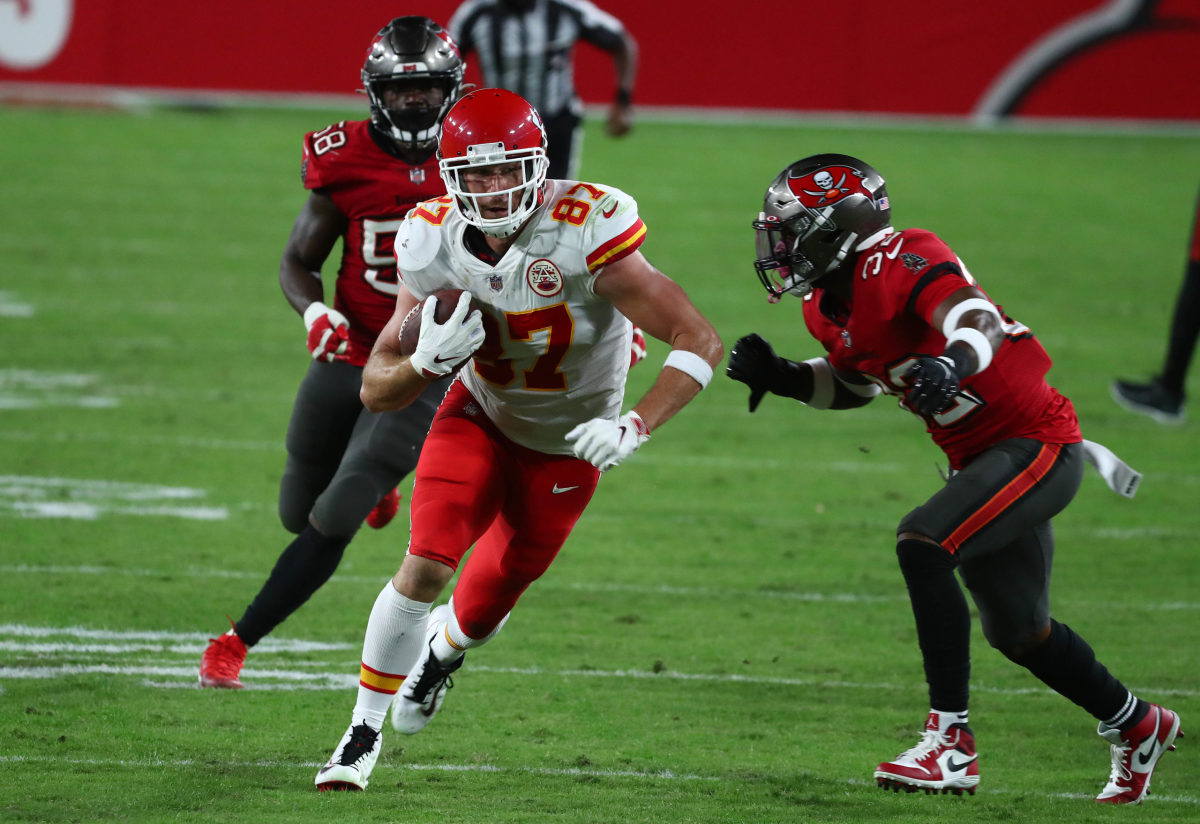 How the Dynamic Chiefs Receivers Matchup Against Tampa Bay Defense