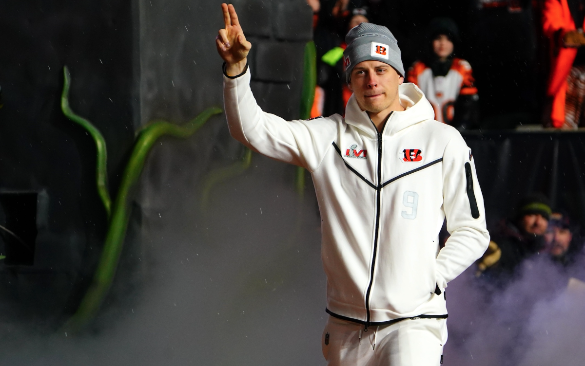 Rob Gronkowski says If I had to pick a quarterback, it'd be the young  buck, Joe Burrow