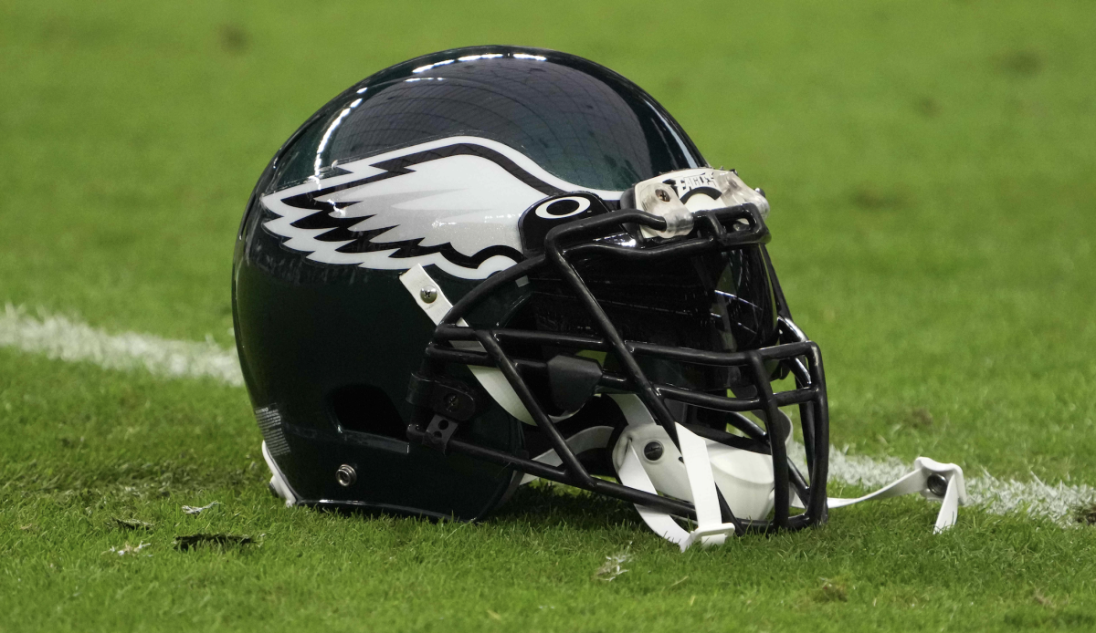 Sneak peek of Eagles' Kelly Green helmets - A to Z Sports