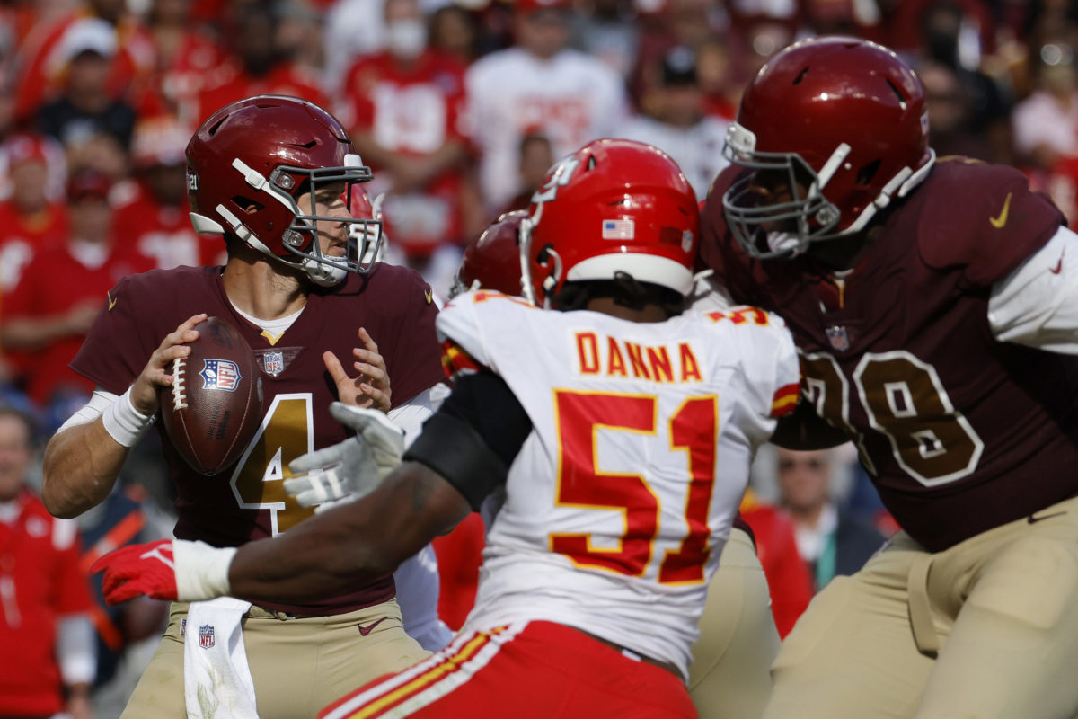 Kansas City Chiefs defensive end Mike Danna participates in a drill during  NFL football training camp Sunday, Aug. 7, 2022, in St. Joseph, Mo. (AP  Photo/Charlie Riedel Stock Photo - Alamy