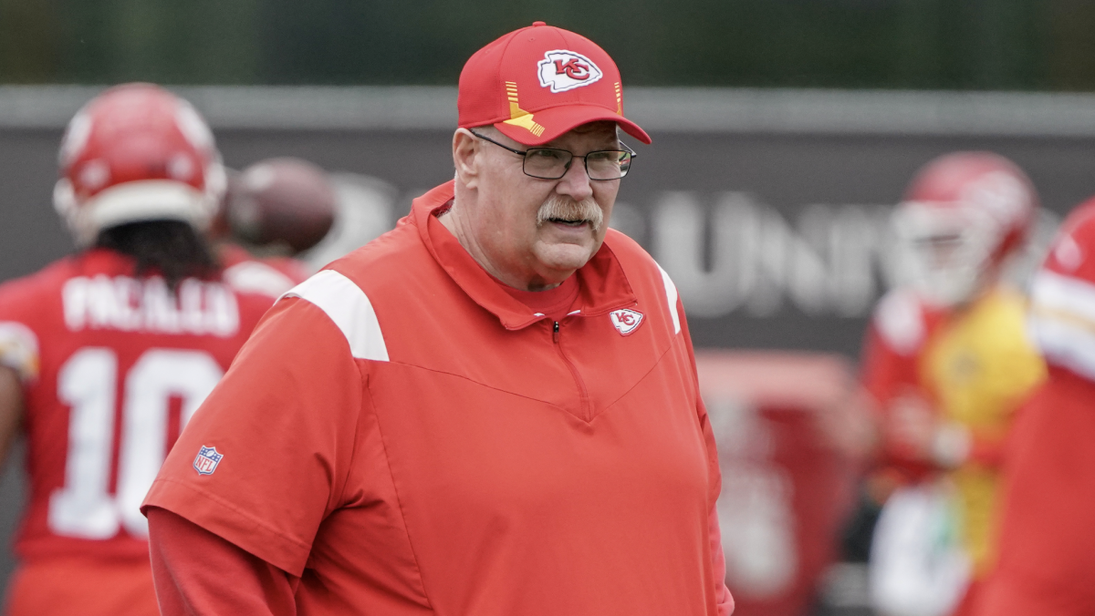 Reporter suggests Chiefs could reunite with veteran after injury news