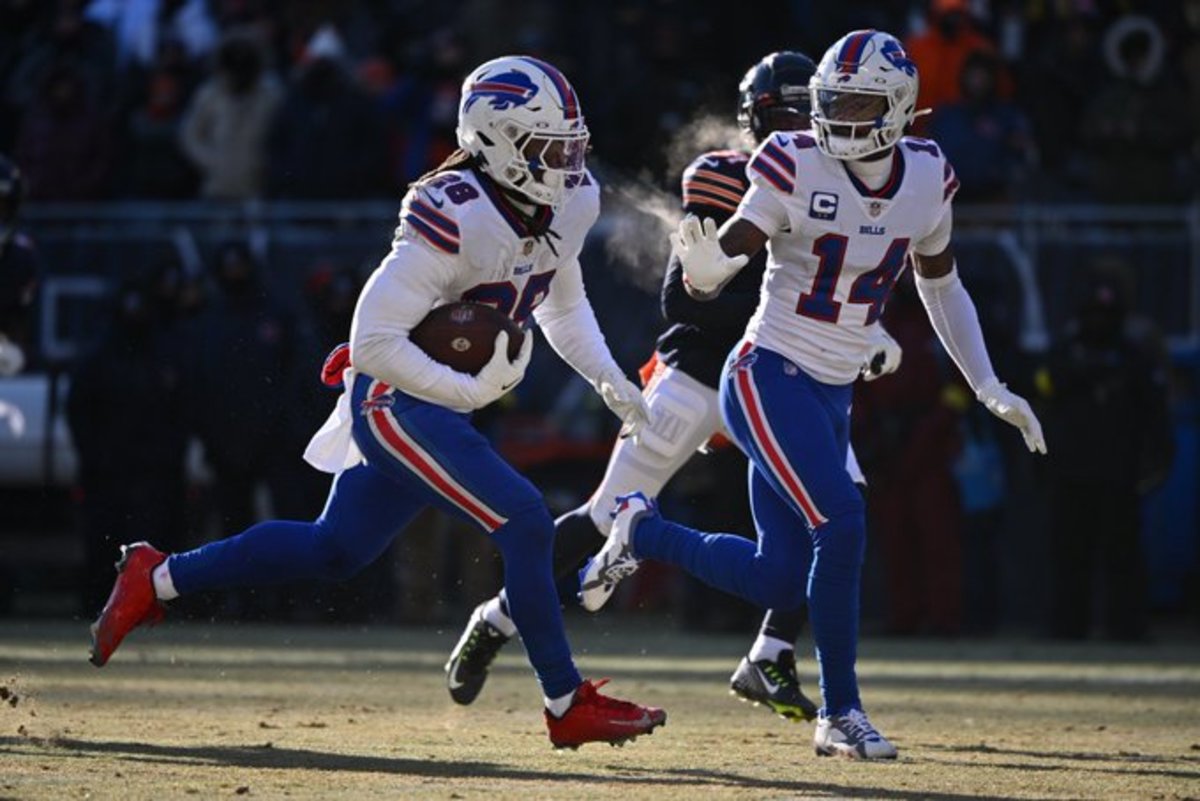 Bills rookie James Cook adds a layer to running back room