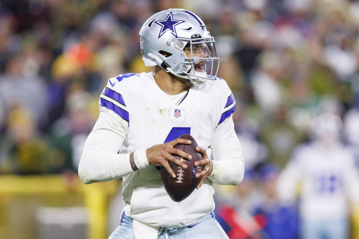 Dallas Cowboys and Green Bay Packers prepare for showdown in NFL