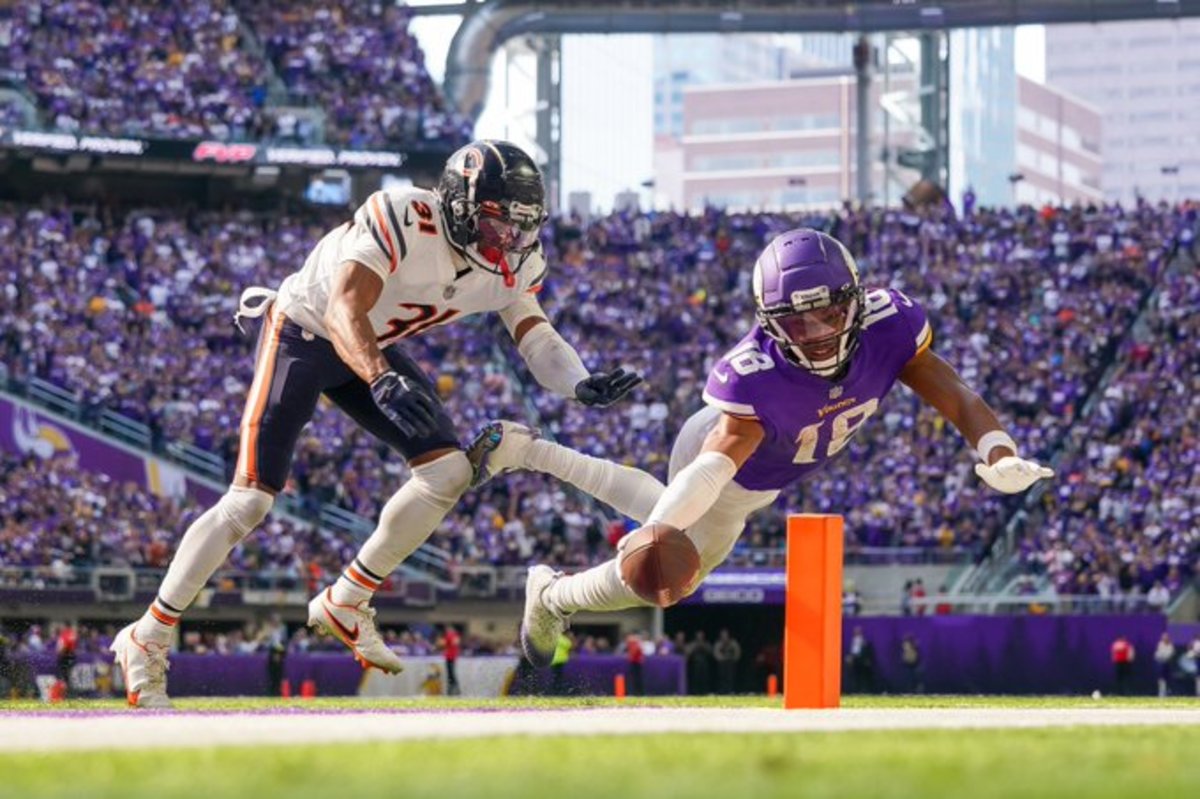 The Bears' Defense Made The Wrong Kind Of History In Loss To The Vikings