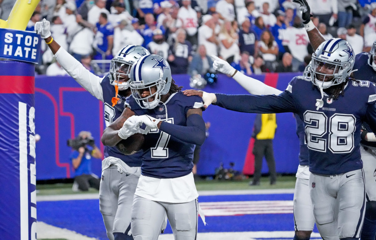 Dallas Cowboys defeat the banged-up Giants on Thanksgiving day