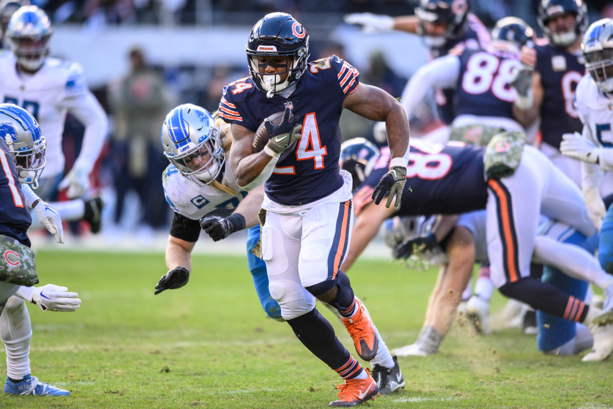 Khalil Herbert agrees with former Chicago Bears running back, David  Montgomery