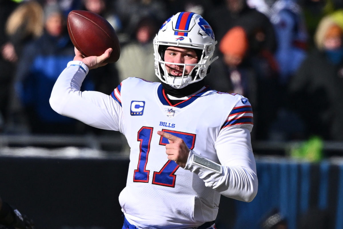 WATCH: Josh Allen makes unbelievable TD throw to Bills' breakout star