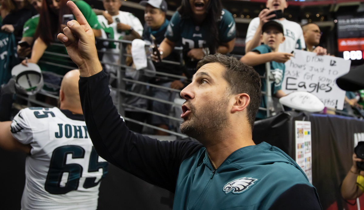 Eagles Head Coach Nick Sirianni Sends A Strong Message To Opposing Fan ...