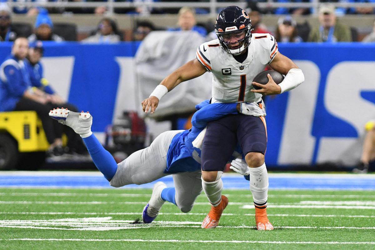 Navigating Bear Markets: Chicago's First-Round QBs From Luckman to Fields -  On Tap Sports Net