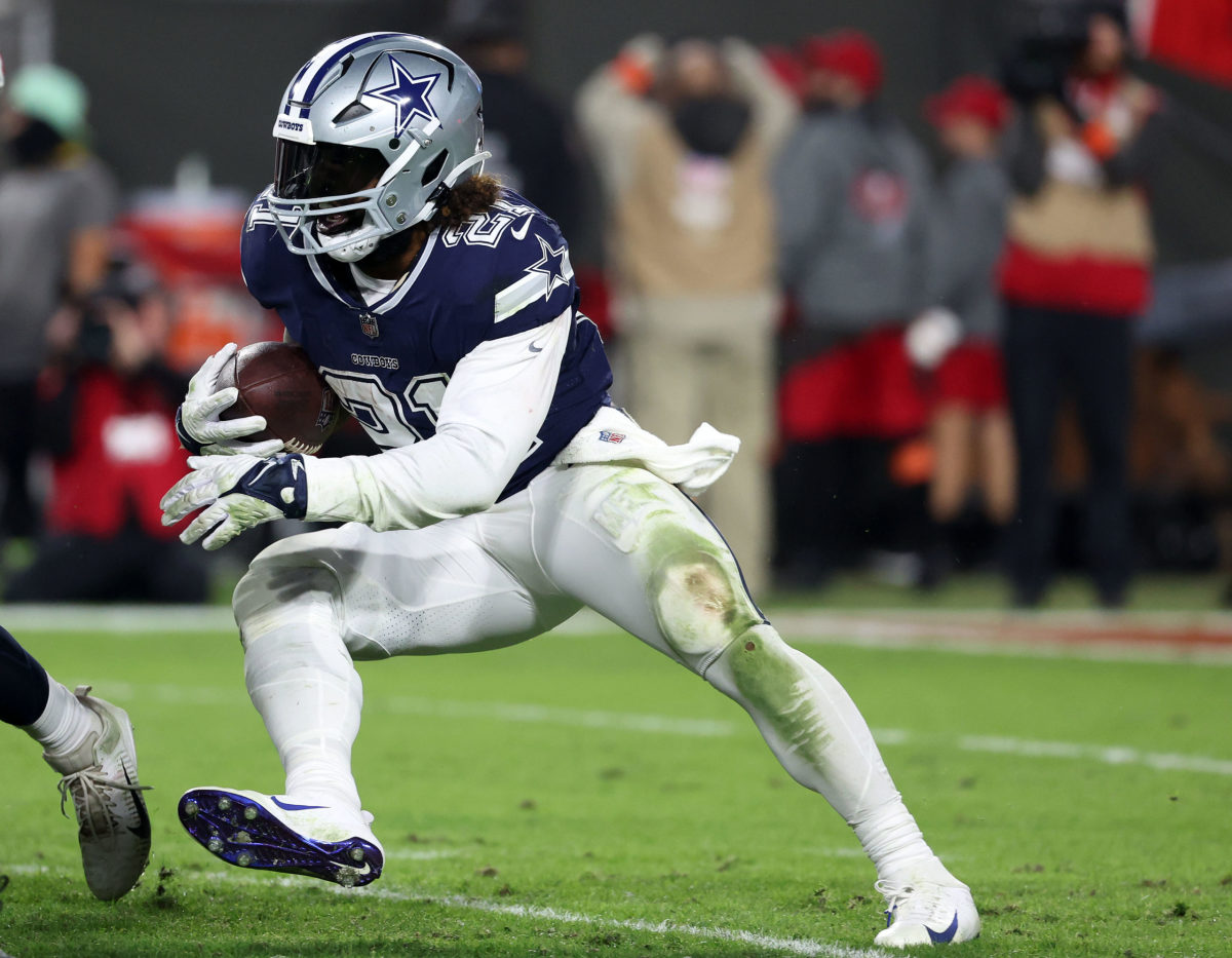 Ezekiel Elliott appears out in Dallas and Bucs will be interested