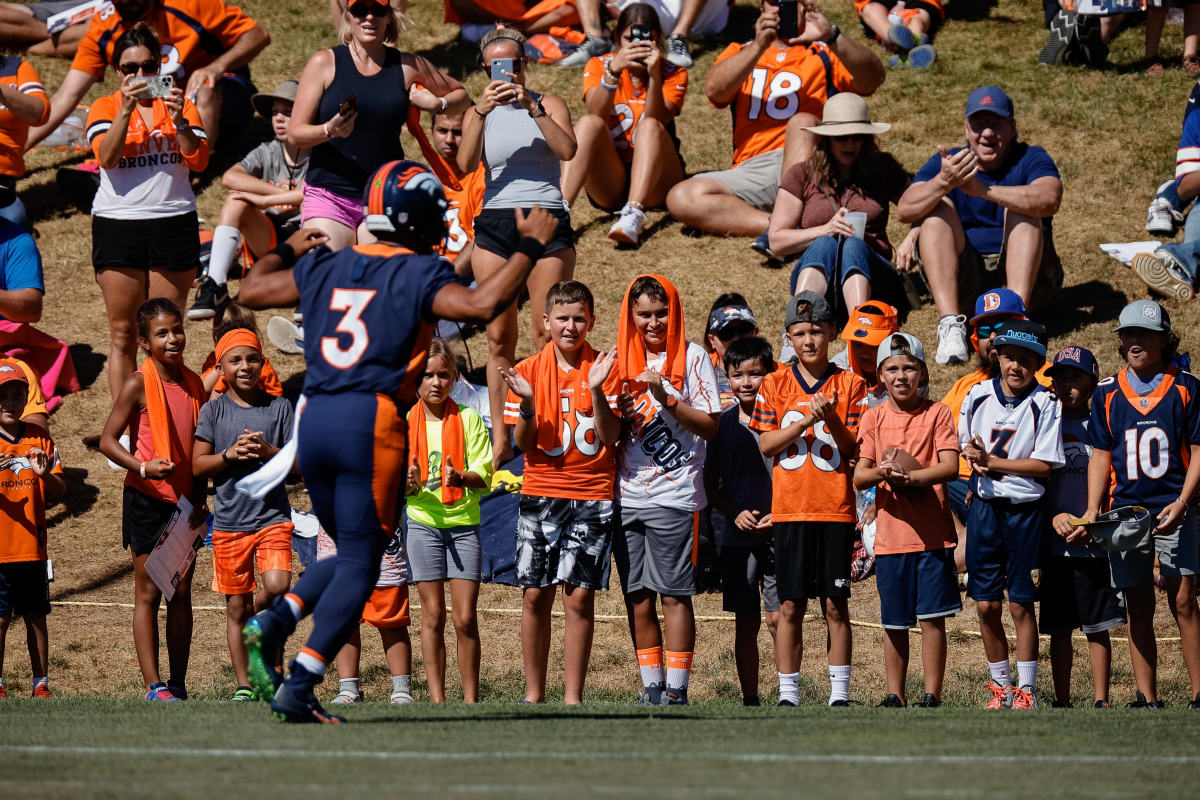 Sean Payton takes field to coach full Broncos squad for OTAs, Denver  Broncos