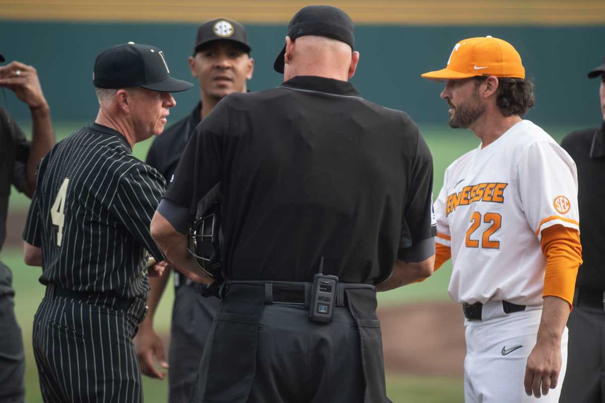 WATCH Vandy makes 'play of the season' vs. Vols baseball