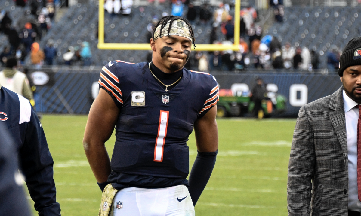 ESPN Analyst Makes Extremely Strong Statement About Bears QB Justin ...