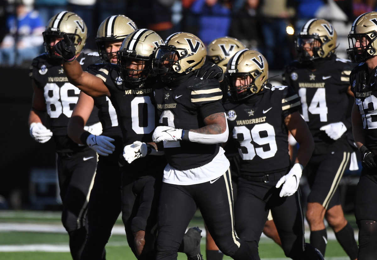 Saints UDFA Anfernee Orji given props by The Athletic A to Z Sports
