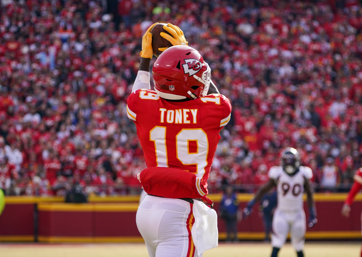 PFF Gives Kansas City Chiefs B Offseason Grade