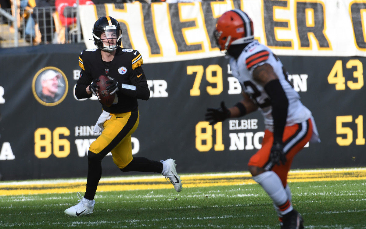 Steelers Kenny Pickett draws comparison to historysetting QB