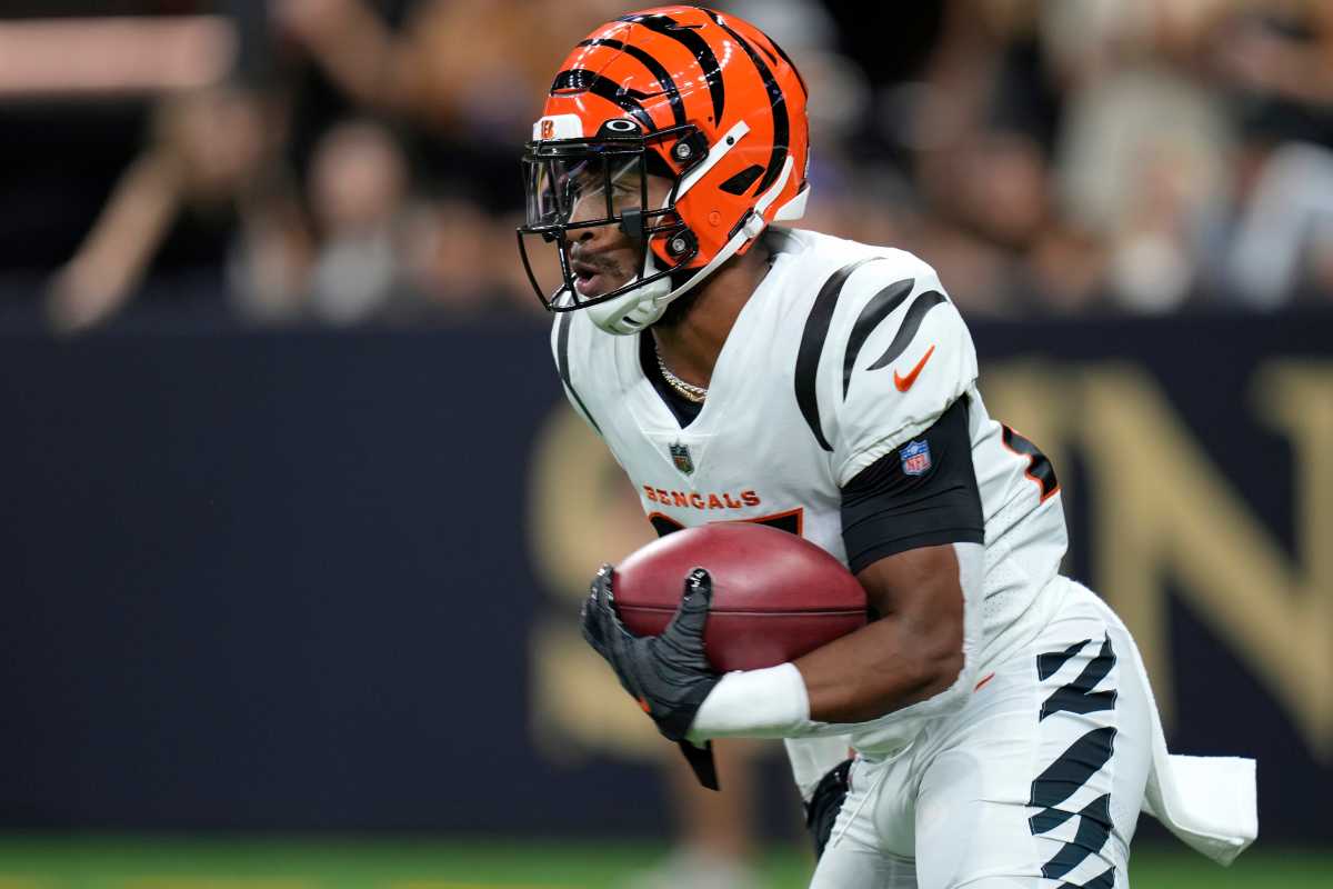 Bengals RB depth chart after losing Samaje Perine and re-signing