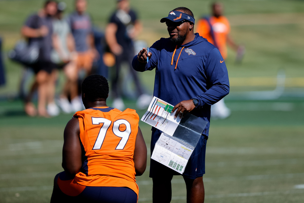 Denver Broncos: Lloyd Cushenberry starting right away at center?