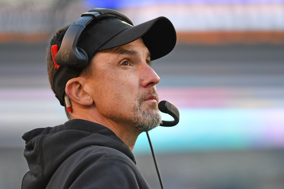 Saints HC explains why the team signed Jimmy Graham