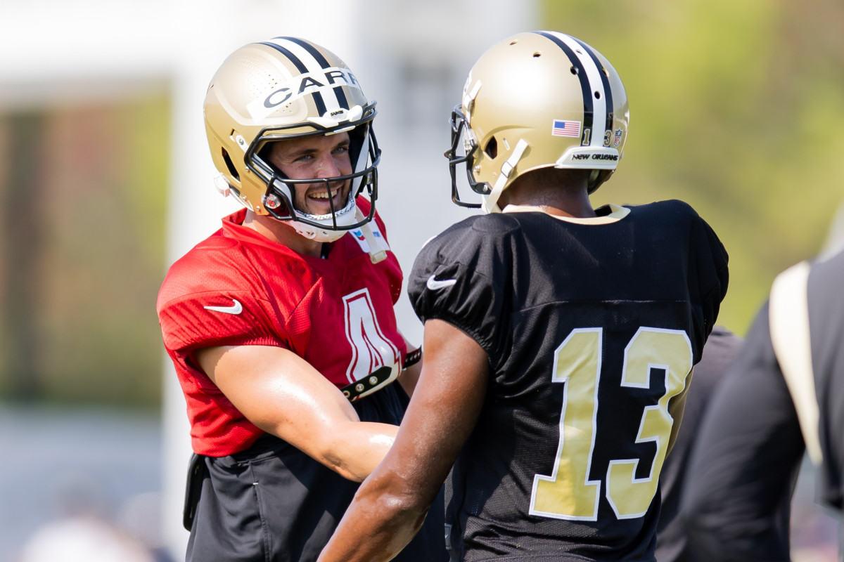 Saints' Thomas returns for voluntary practices, praises new QB Carr