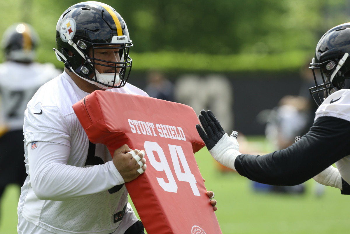 Steelers daily camp report: Several veterans sit out on non-padded eve of  Friday Night Lights