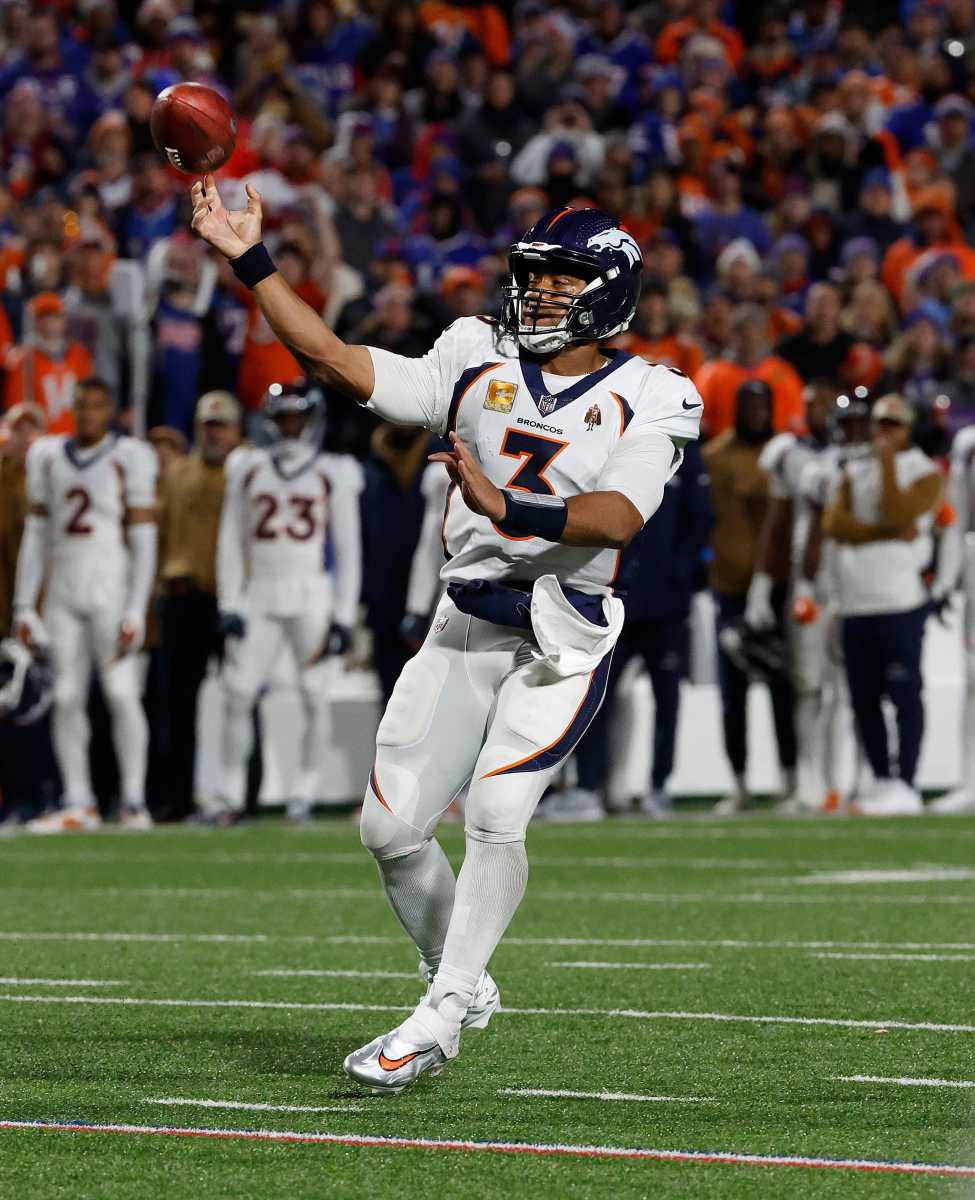 Denver Broncos Quarterback Russell Wilson Has Lofty Goals To Close Out ...