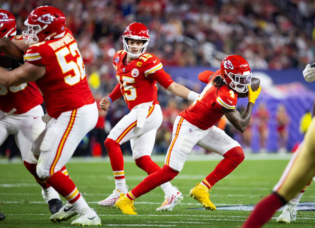 Chiefs' Patrick Mahomes named Derrick Thomas MVP, Rashee Rice named ...