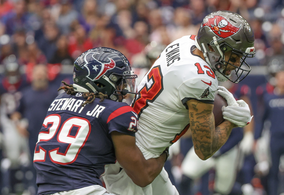 Texans reportedly not going to pursue free agent wide receiver Mike Evans  in free agency