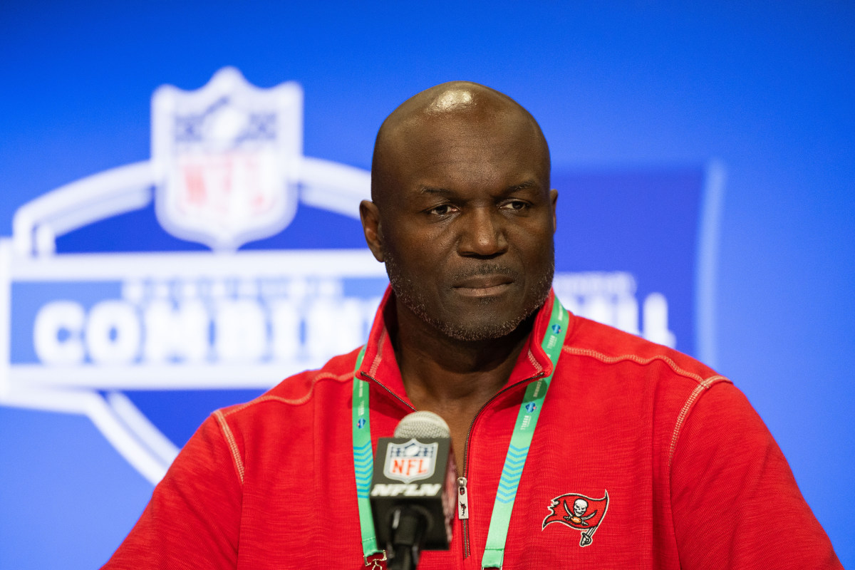 NFL officially releases the Tampa Bay Buccaneers' full slate of picks