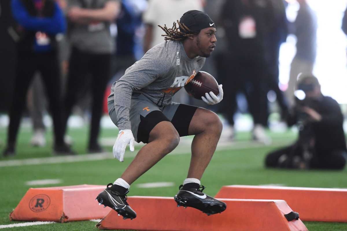 Former Tennessee Vols RB Jaylen Wright has an edge in a key area over other  running backs in the NFL Draft