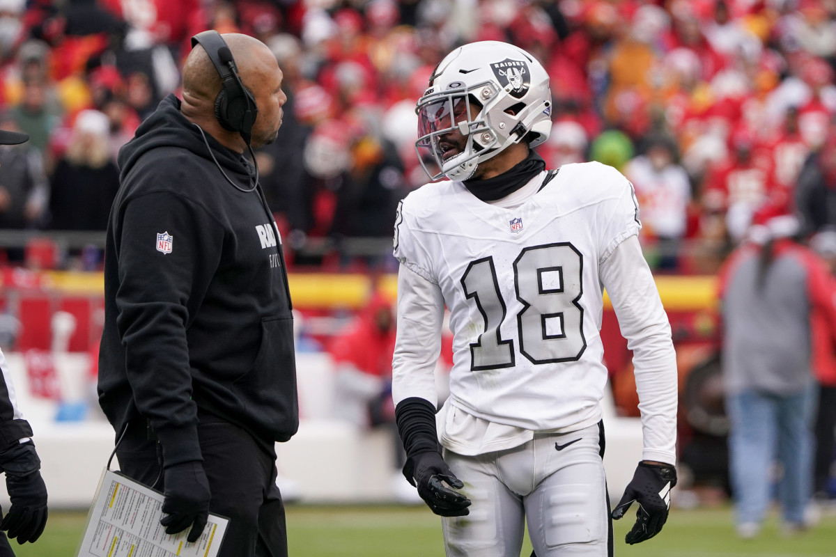 Las Vegas Raiders cornerback Jack Jones makes it very clear which  quarterback he wants the team to draft